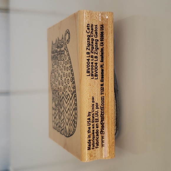 Laurel Burch Stamp Zigzag Cats - Picture 3 of 9